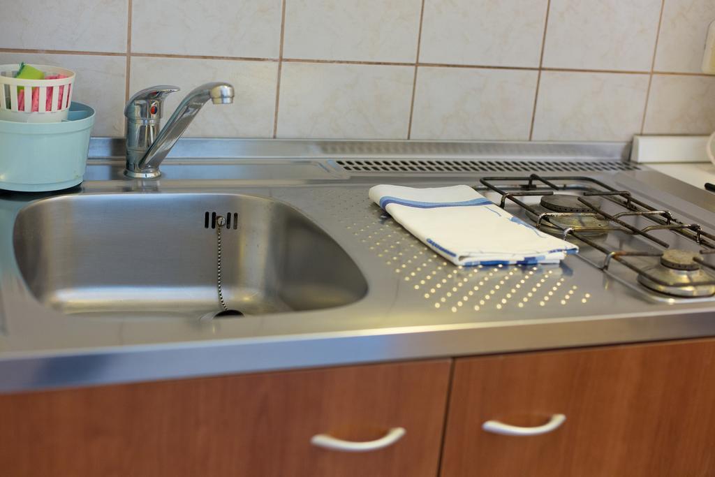 Apartments Vlatko Кърк Екстериор снимка